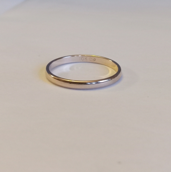 Dainty 10K Rose Gold Band Size 7 - Picture 1 of 4